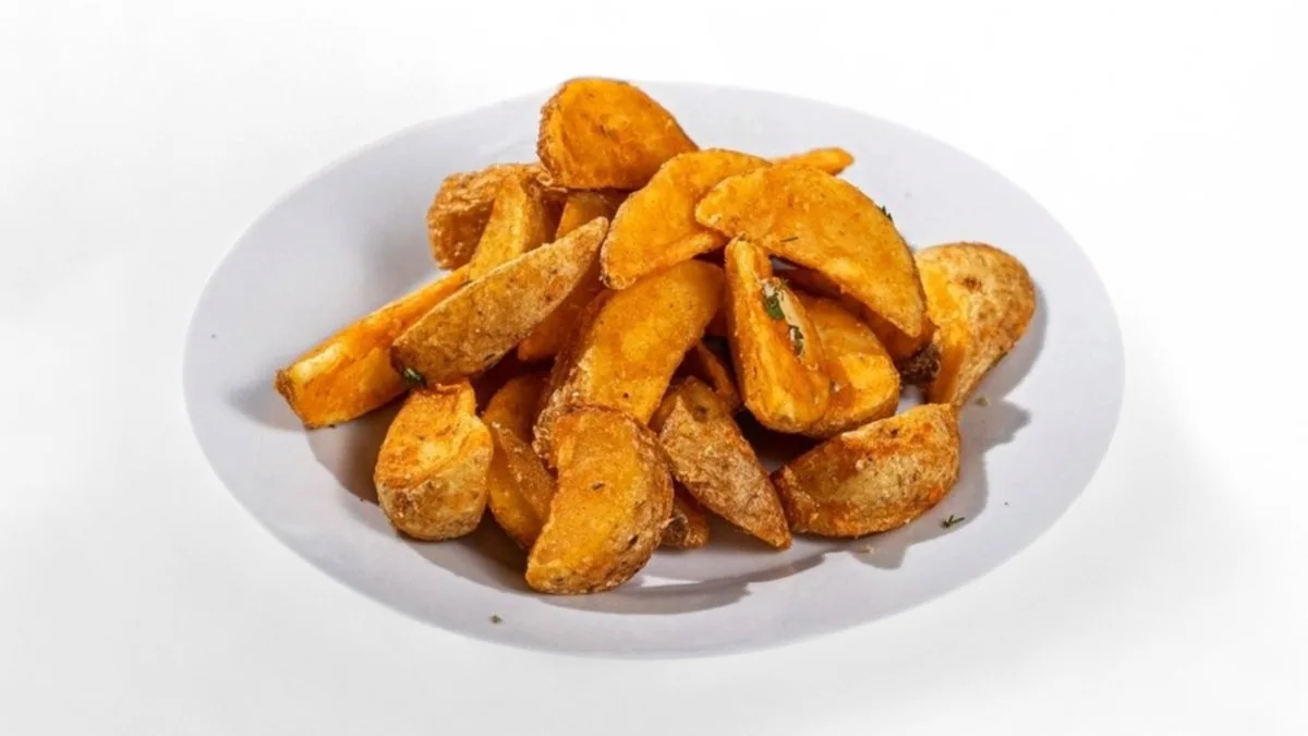 Cartofi wedges — Restaurant Mona Lisa